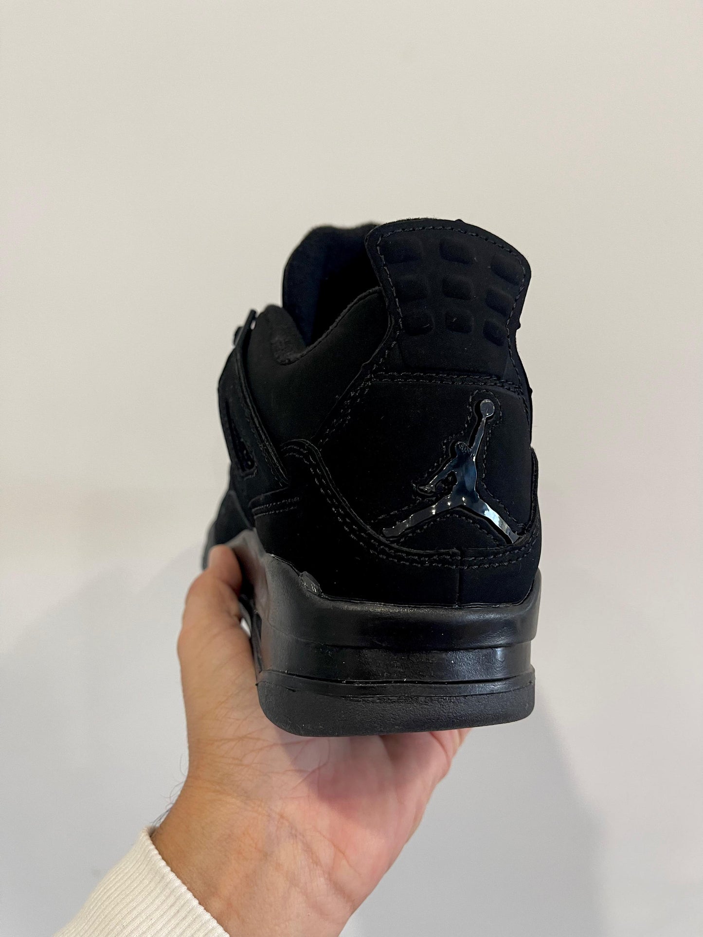 JORDAN 4 NEGRAS