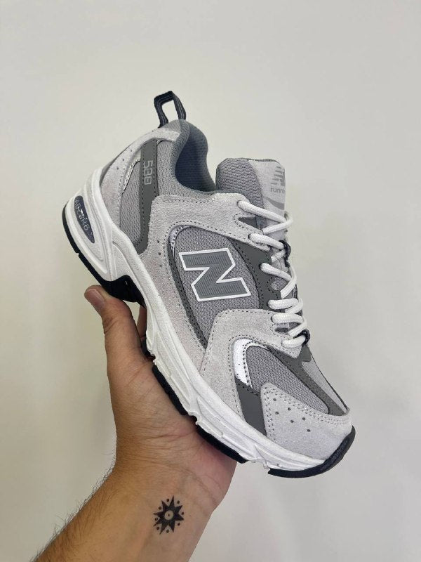 NEW BALANCE 530 GRIS Y BLANCAS