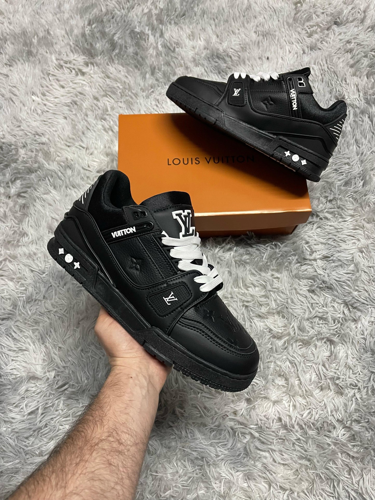 LV Trainer negras