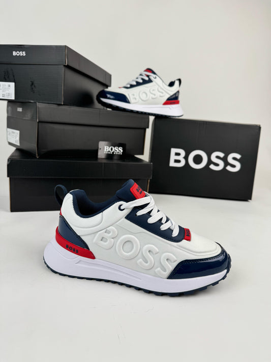 Hugo Boss blancas detalles rojos y azules