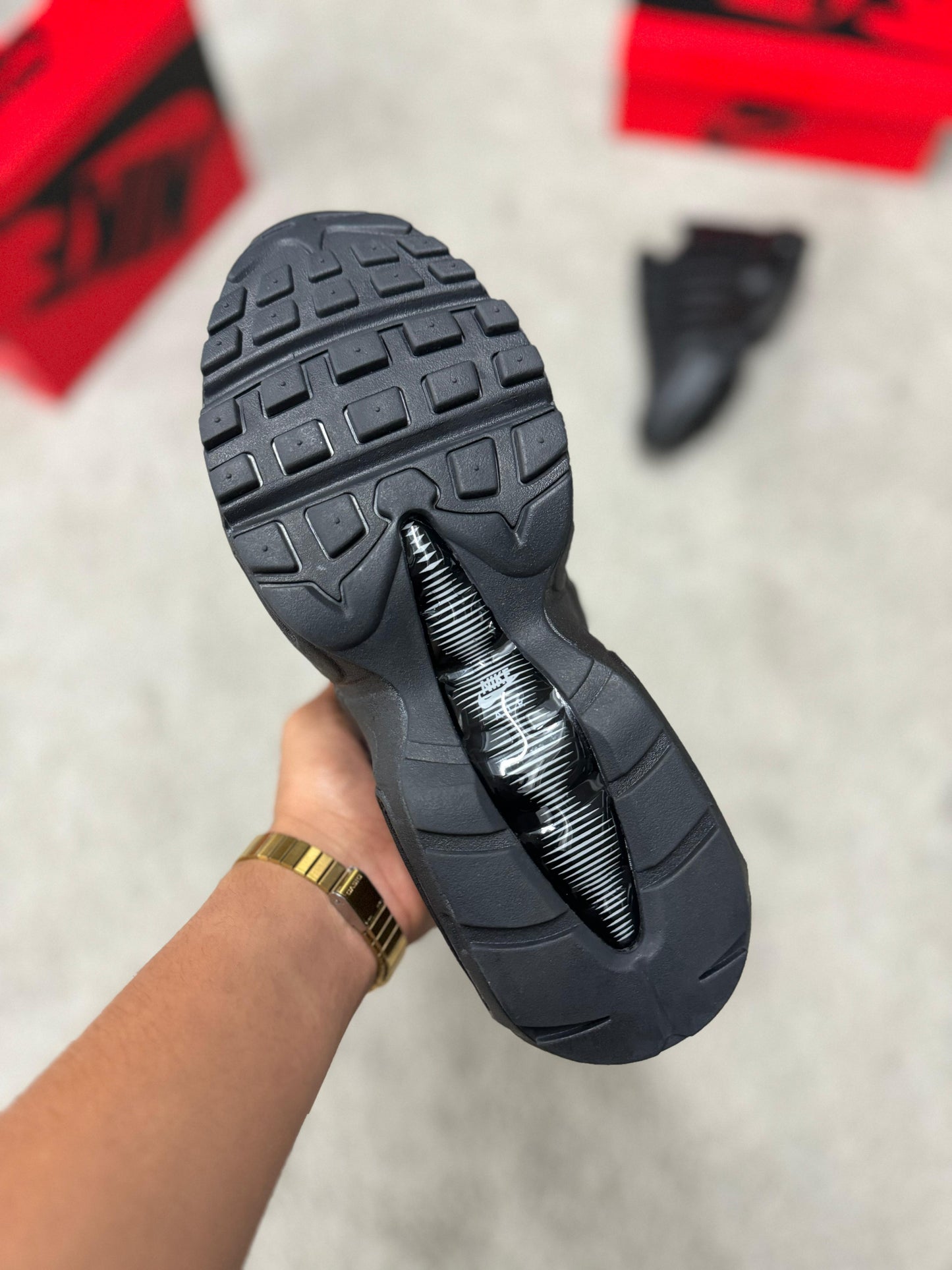 AIR MAX 95 NEGRAS