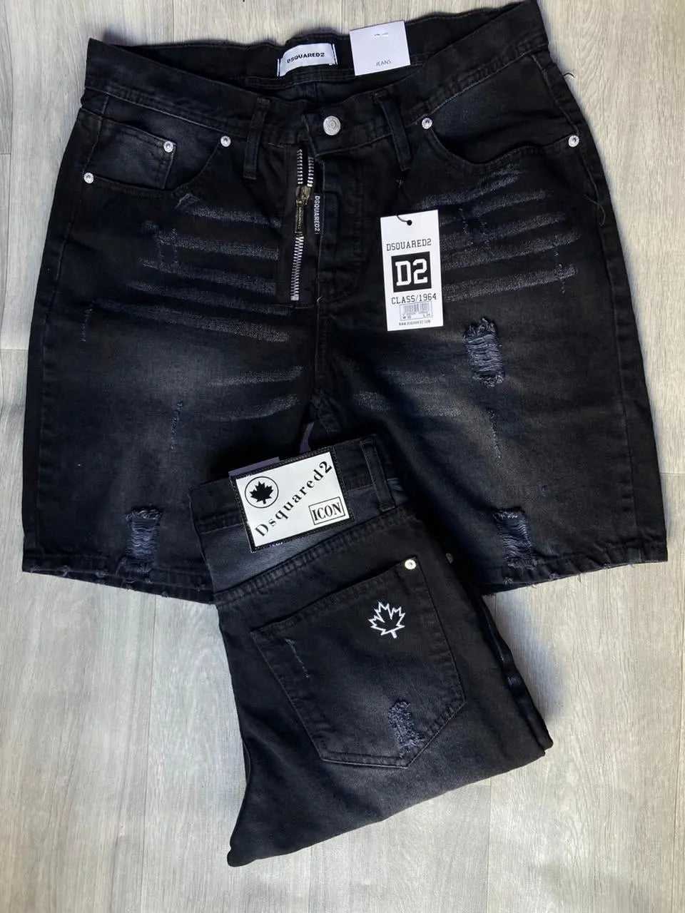 Pantalon corto DSQUARED negro logo blanco trasero
