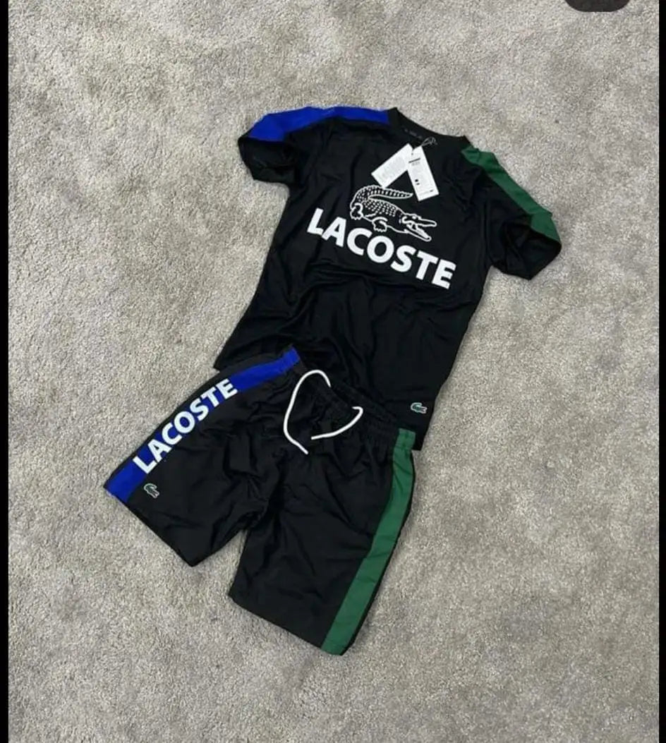 Conjunto corto Lacoste negro logo blanco detalles verdes y azules