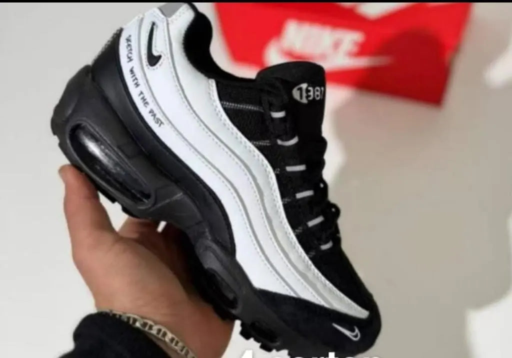 Air max 95 x blancos y negras