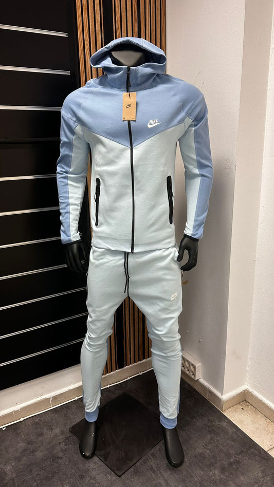 Chandal nike tech azul logo blanco