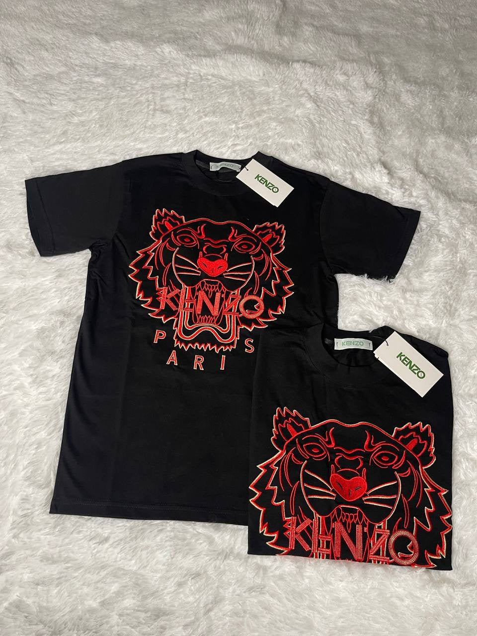 Camiseta kenzo negra logo grande rojo