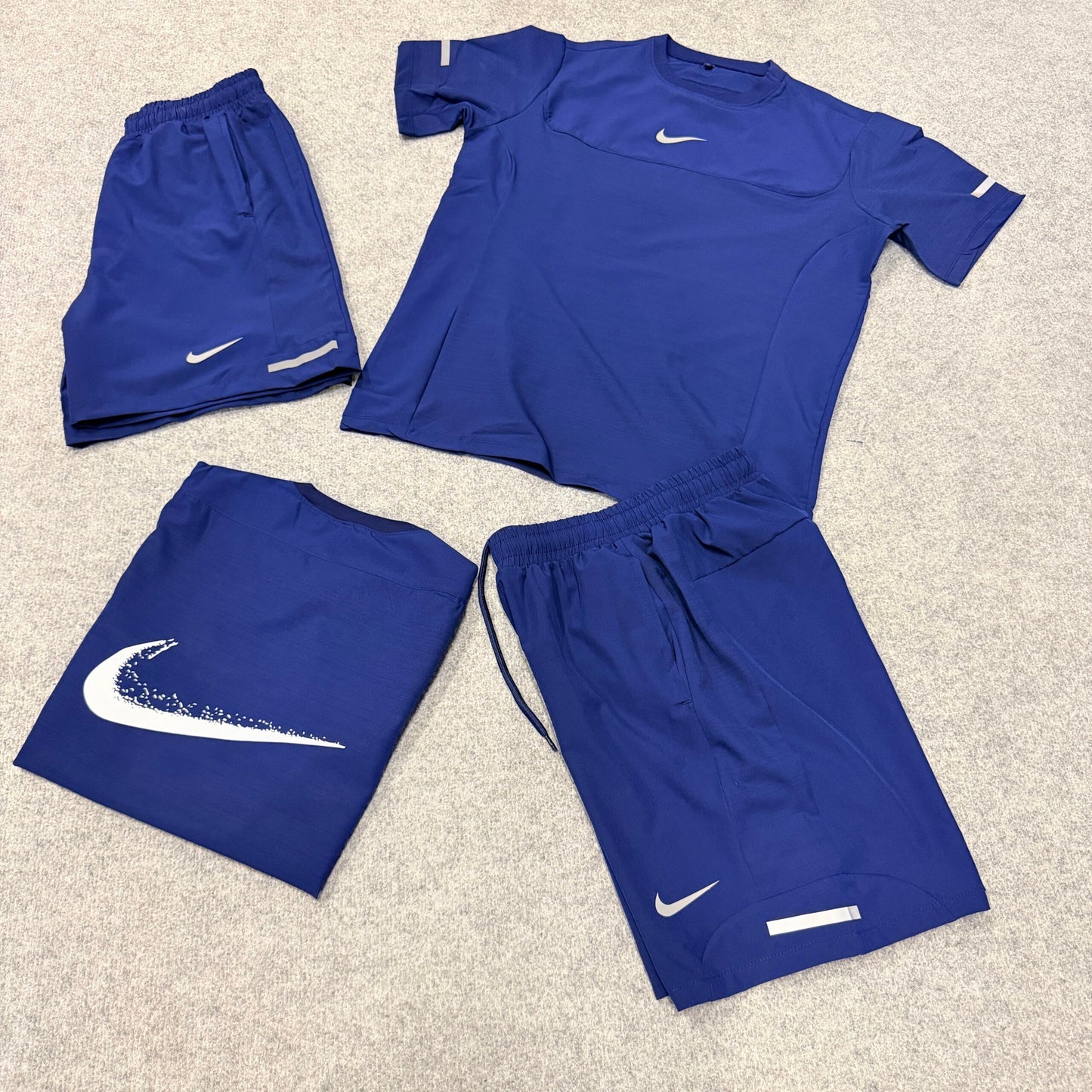 Conjunto Nike azul logo blanco