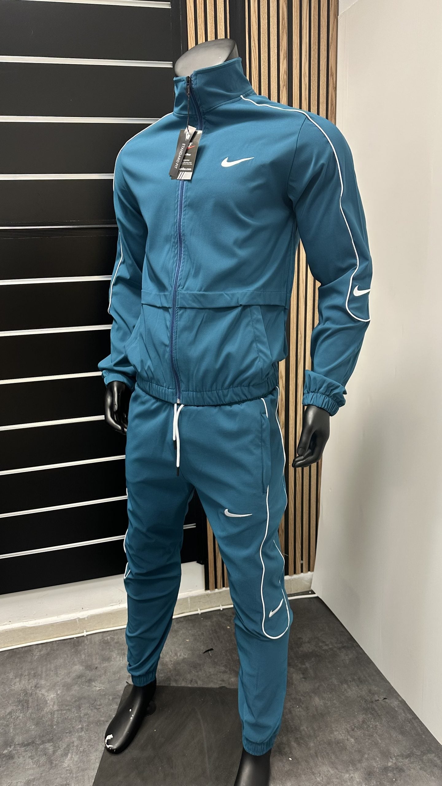 Chandal nike azul logo blanco