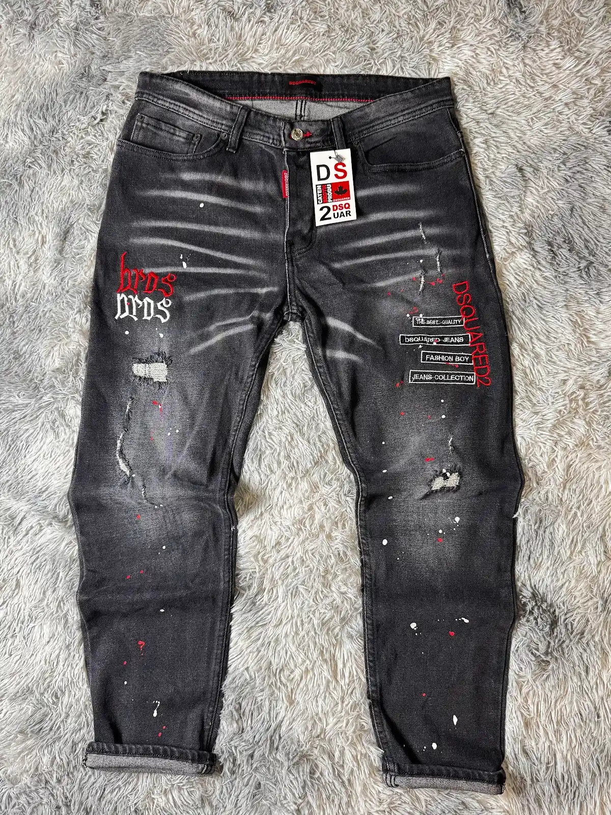 Pantalon vaquero DSQUARED2 detalles rojos y blancos