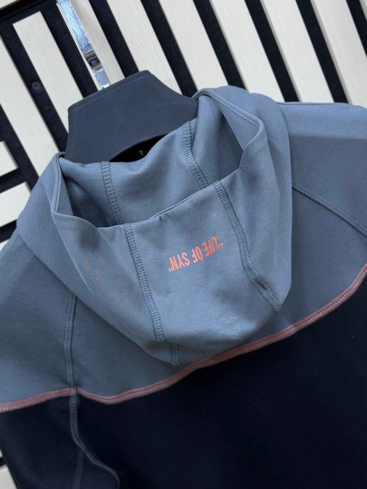 Chandal Nike Tech x Central Cee X Syna World gris negro