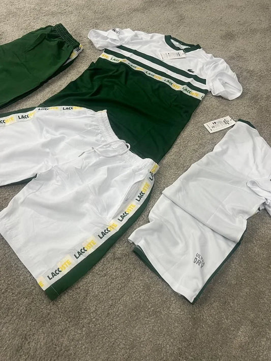 Conjunto corto lacoste blanco y verde logo verde detalles amarillos