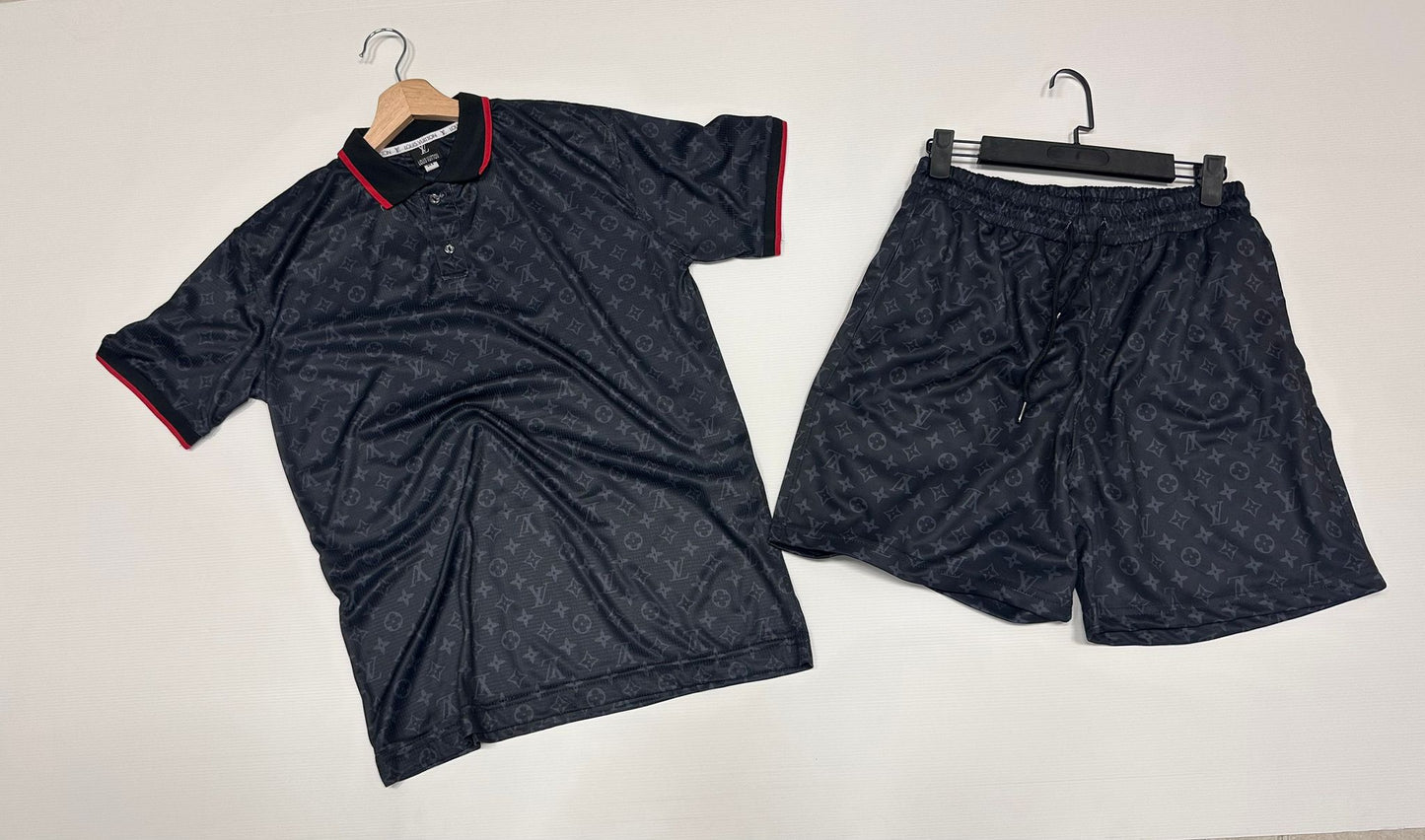 Conjunto lv negro logos detalles rojos