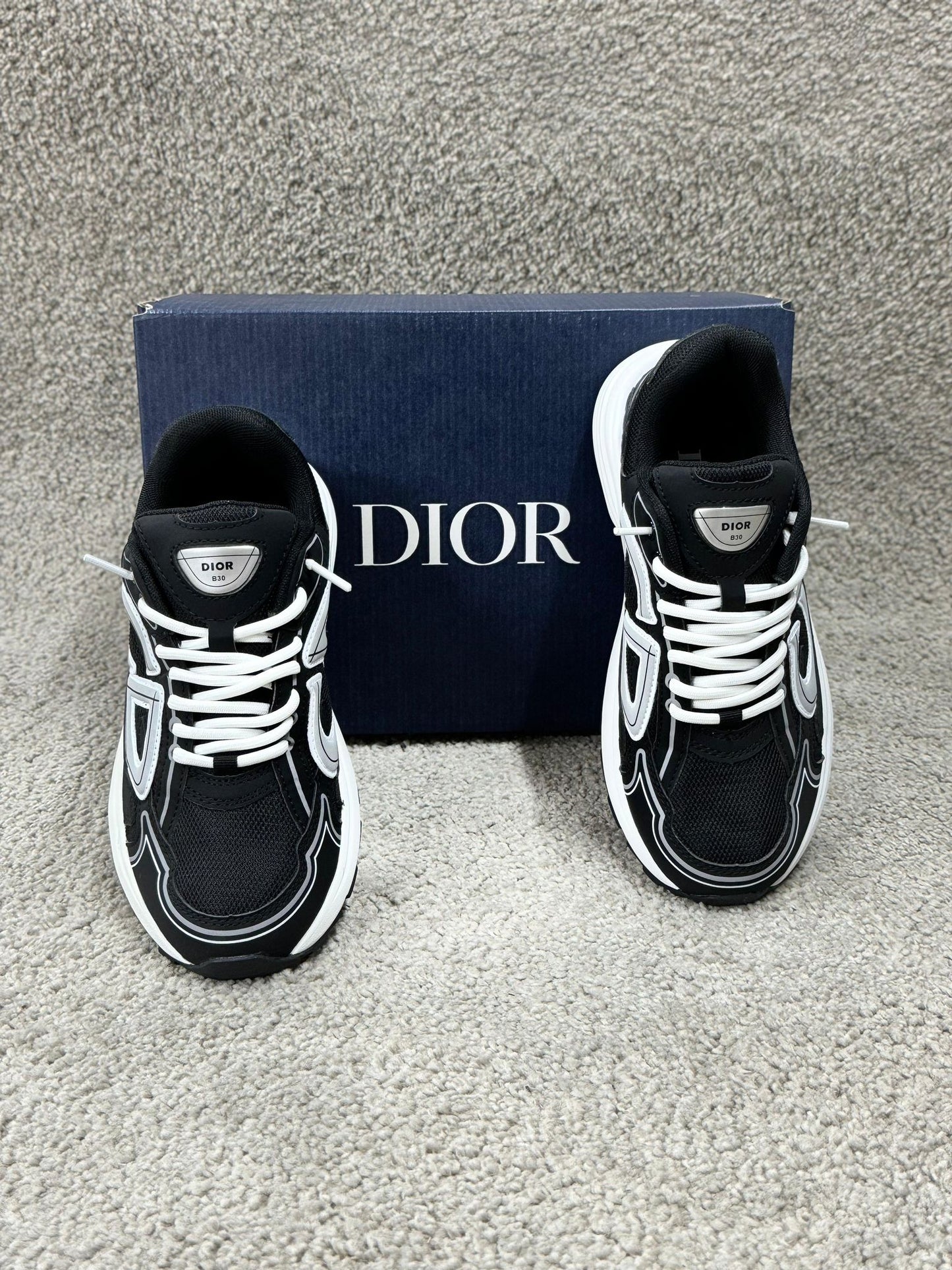 Dior b30 negras logo gris y blancos
