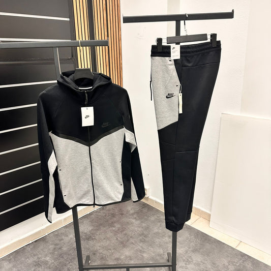 Chandal Nike Tech gris y negro logo negro