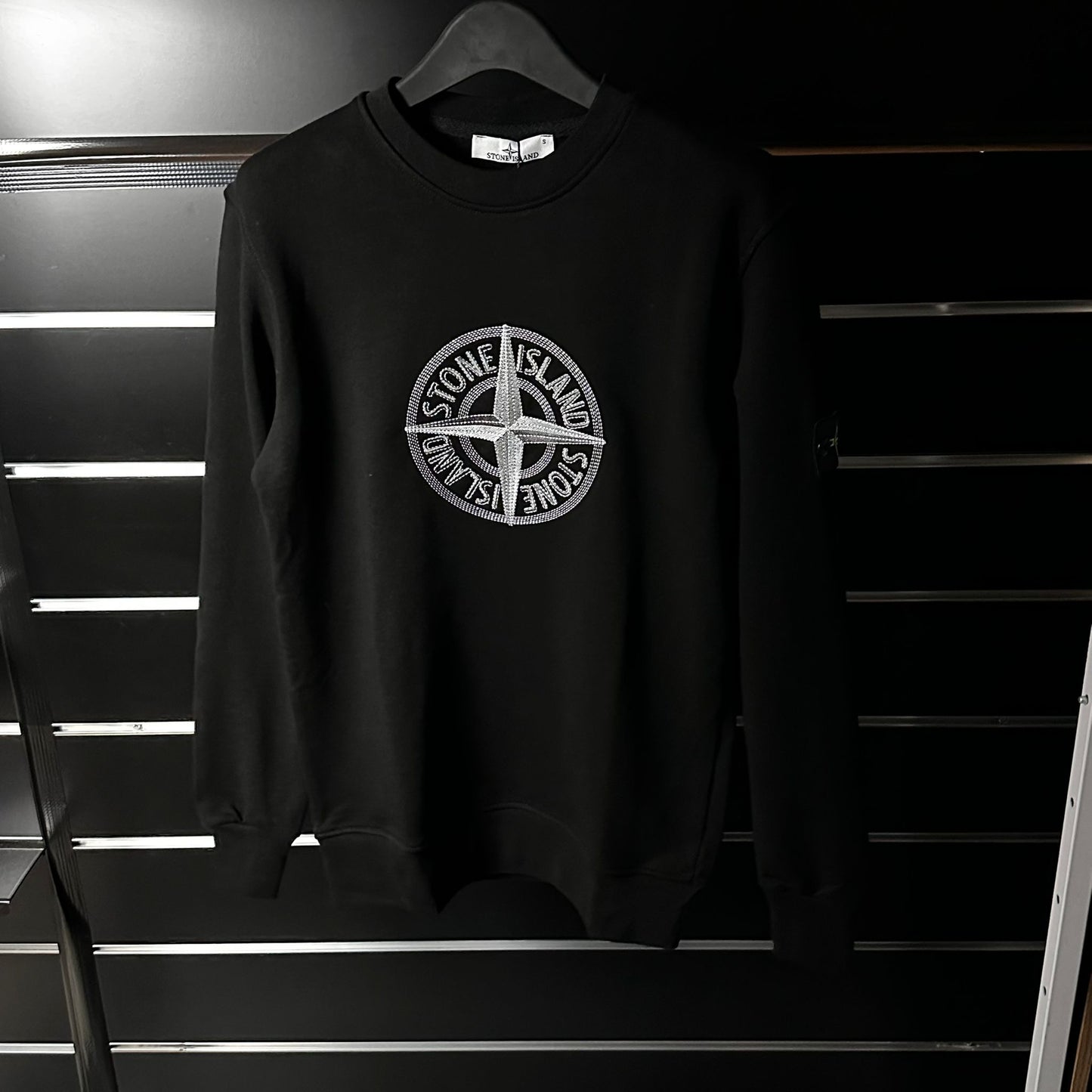 Sudadera STONE ISLAND negro logo gris