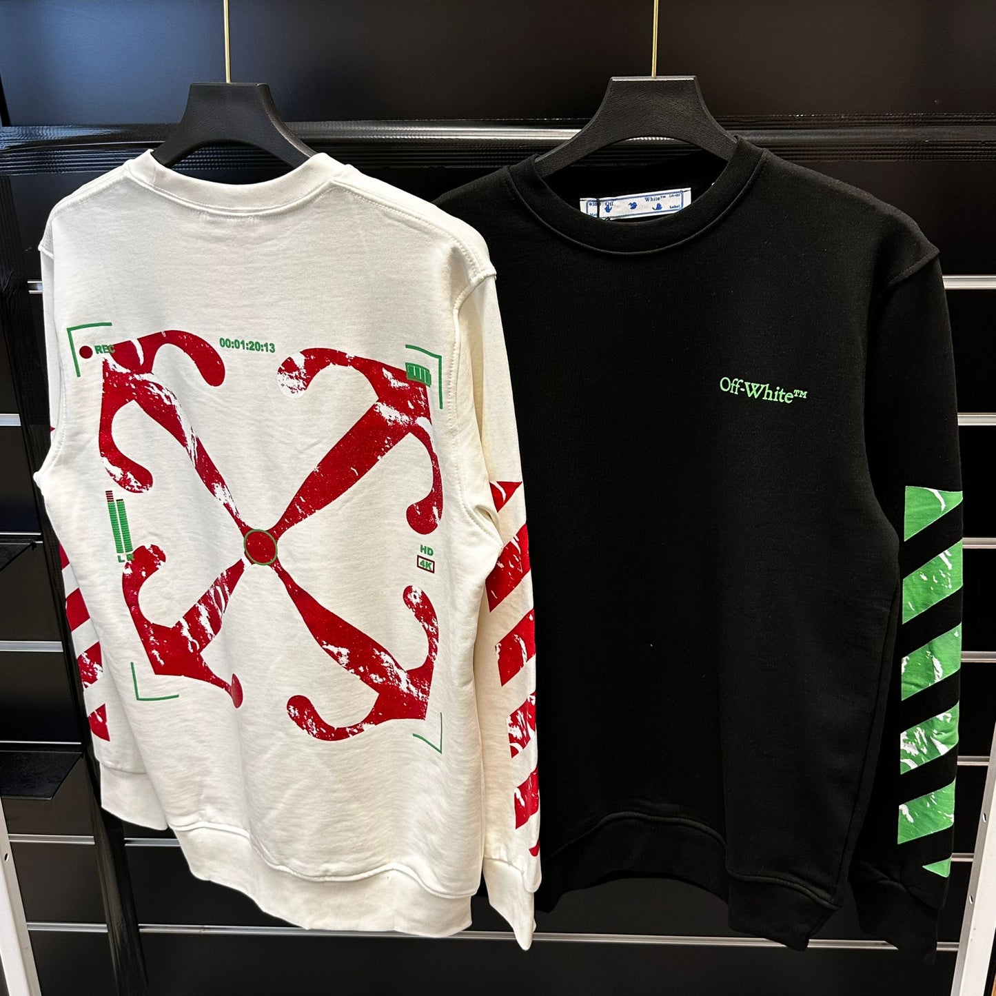 Sudadera OFF WHITE blanco logo rojo detalles verdes