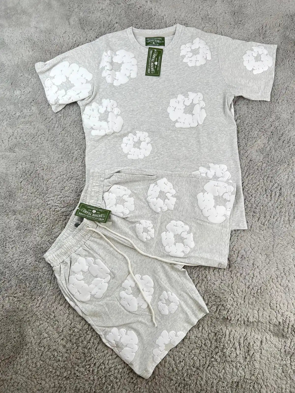 Conjunto corto denim tears gris logo blanco