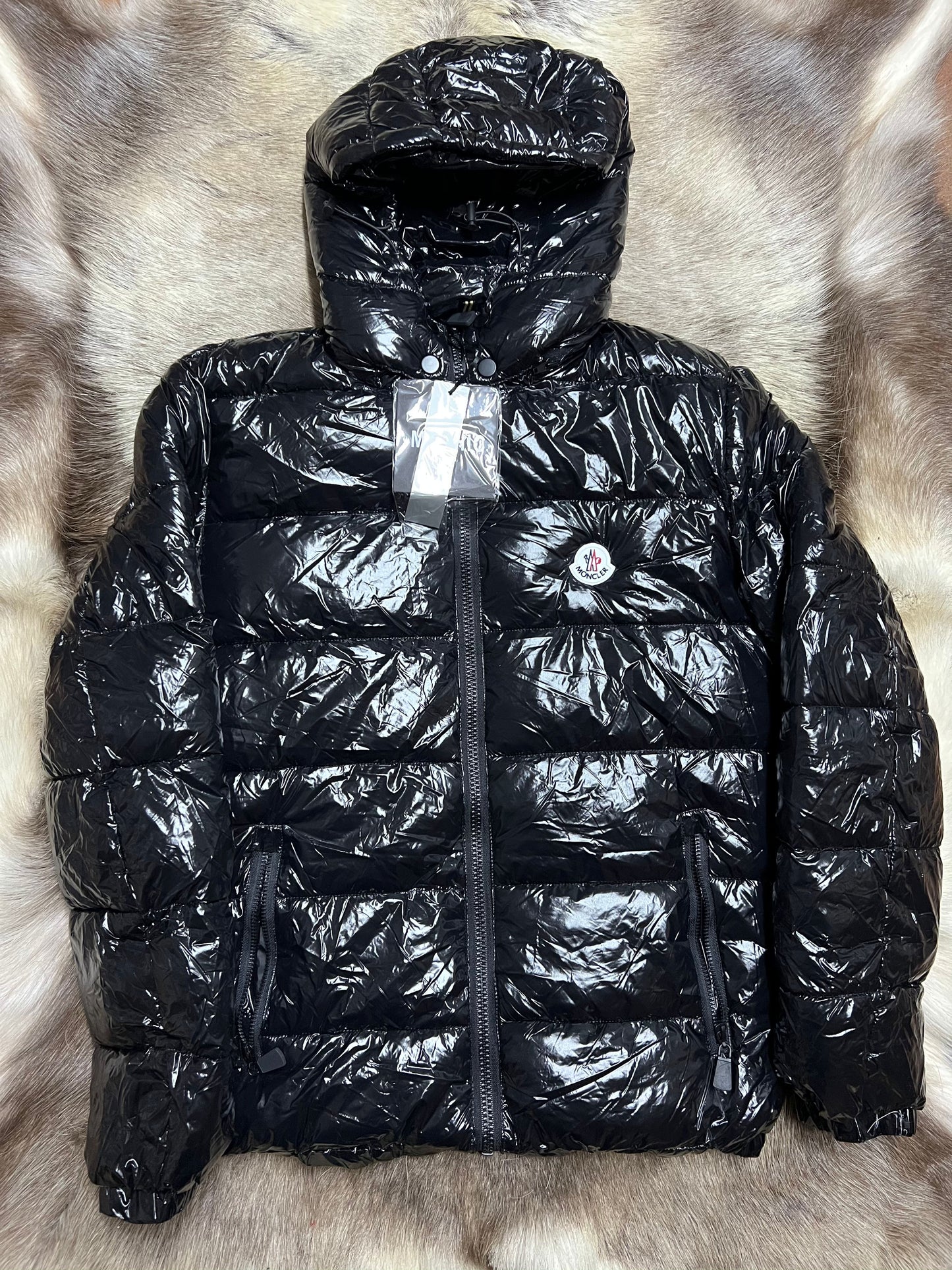 Chaqueton Moncler negro brillante
