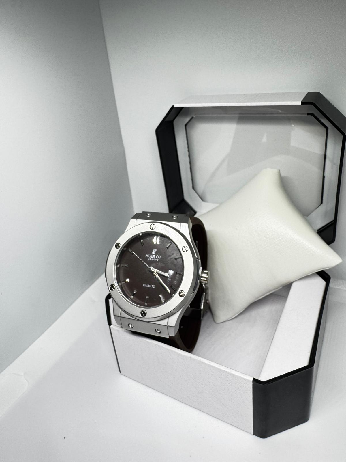 RELOJ HUBLOT MARRON Y GRIS