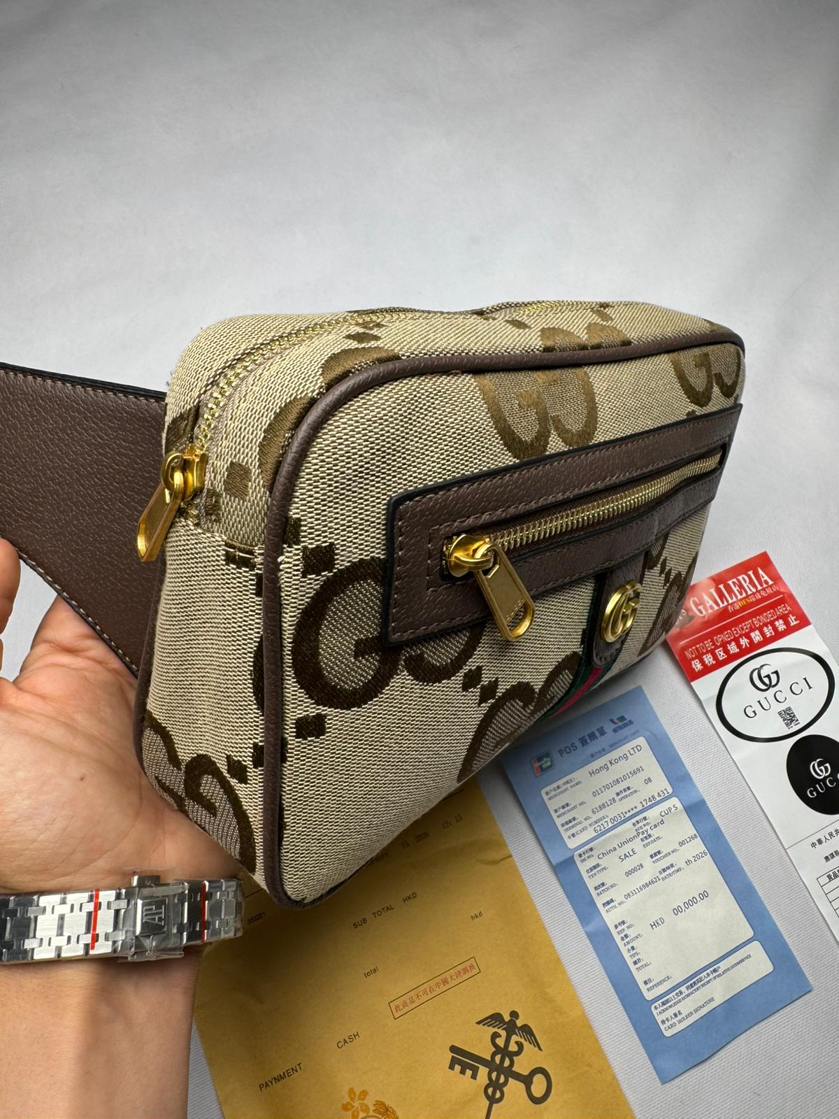 Riñonera GUCCI dorado logo marron detalles verdes y rojos