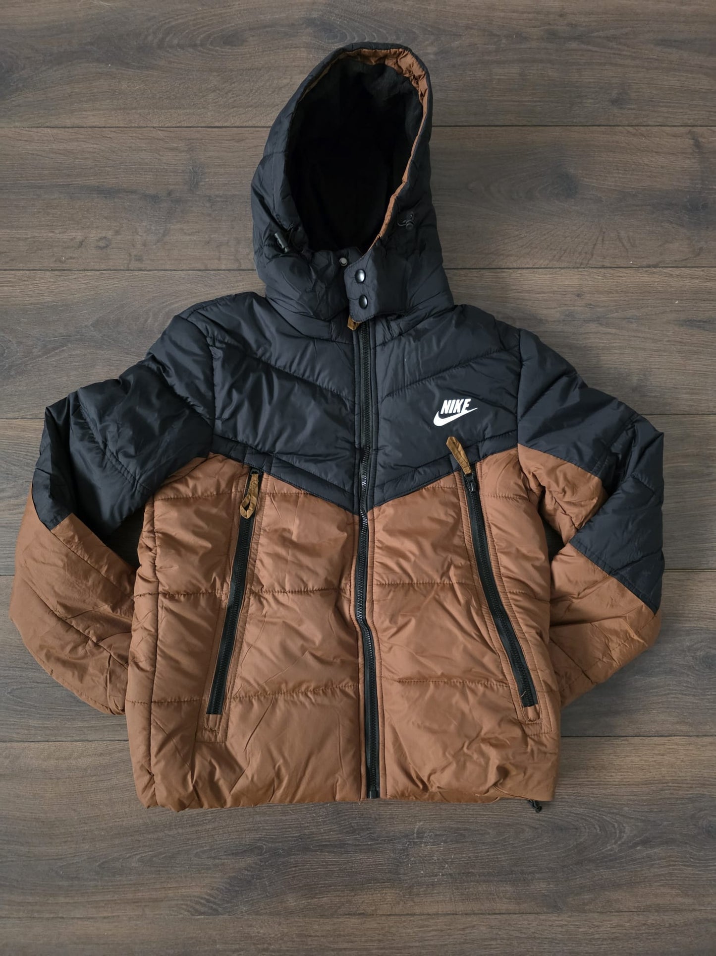 Abrigo nike negro marron
