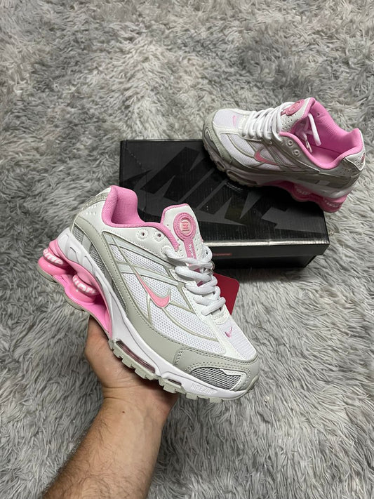 Shox R4 blancas y rosas