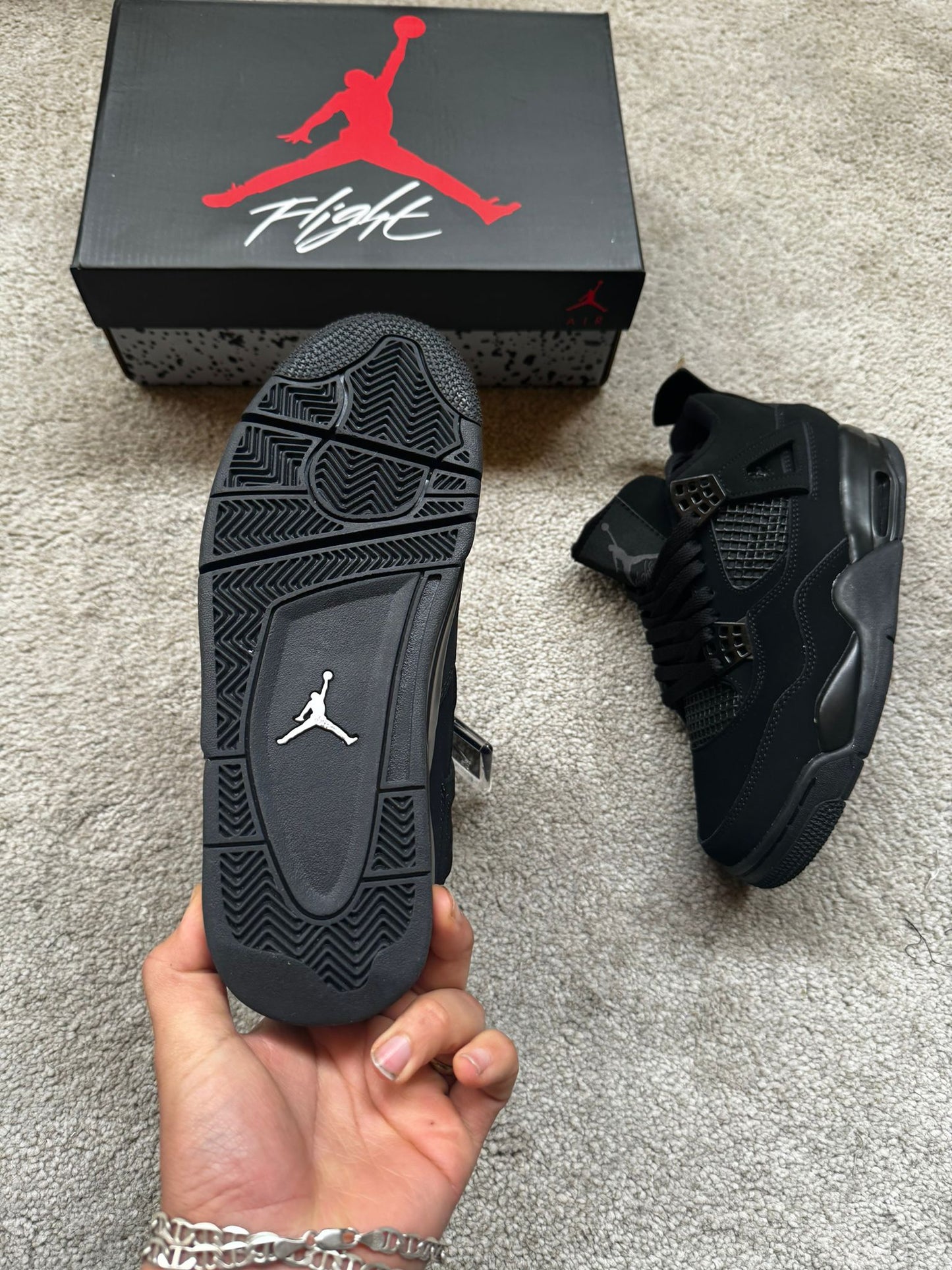 Jordan 4 negras black cat