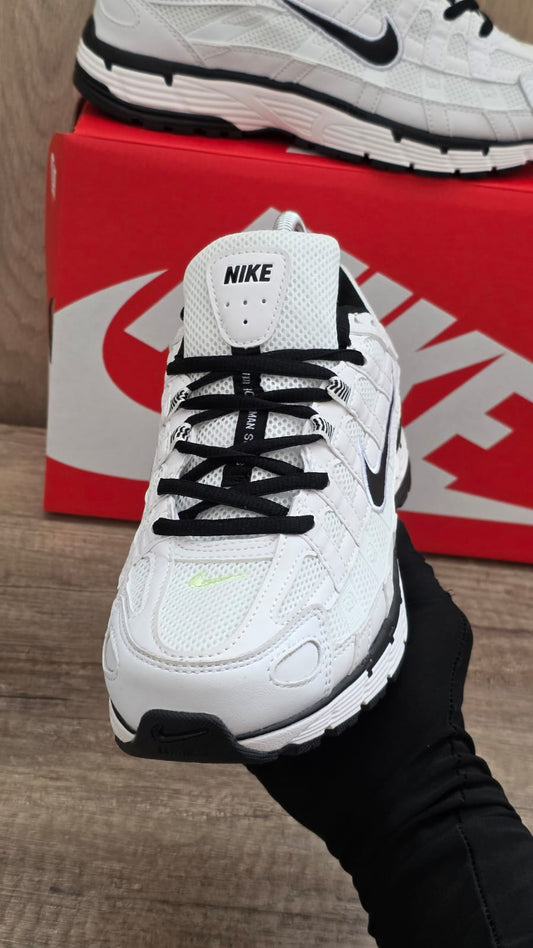 Nike p-6000 blanca logo negro