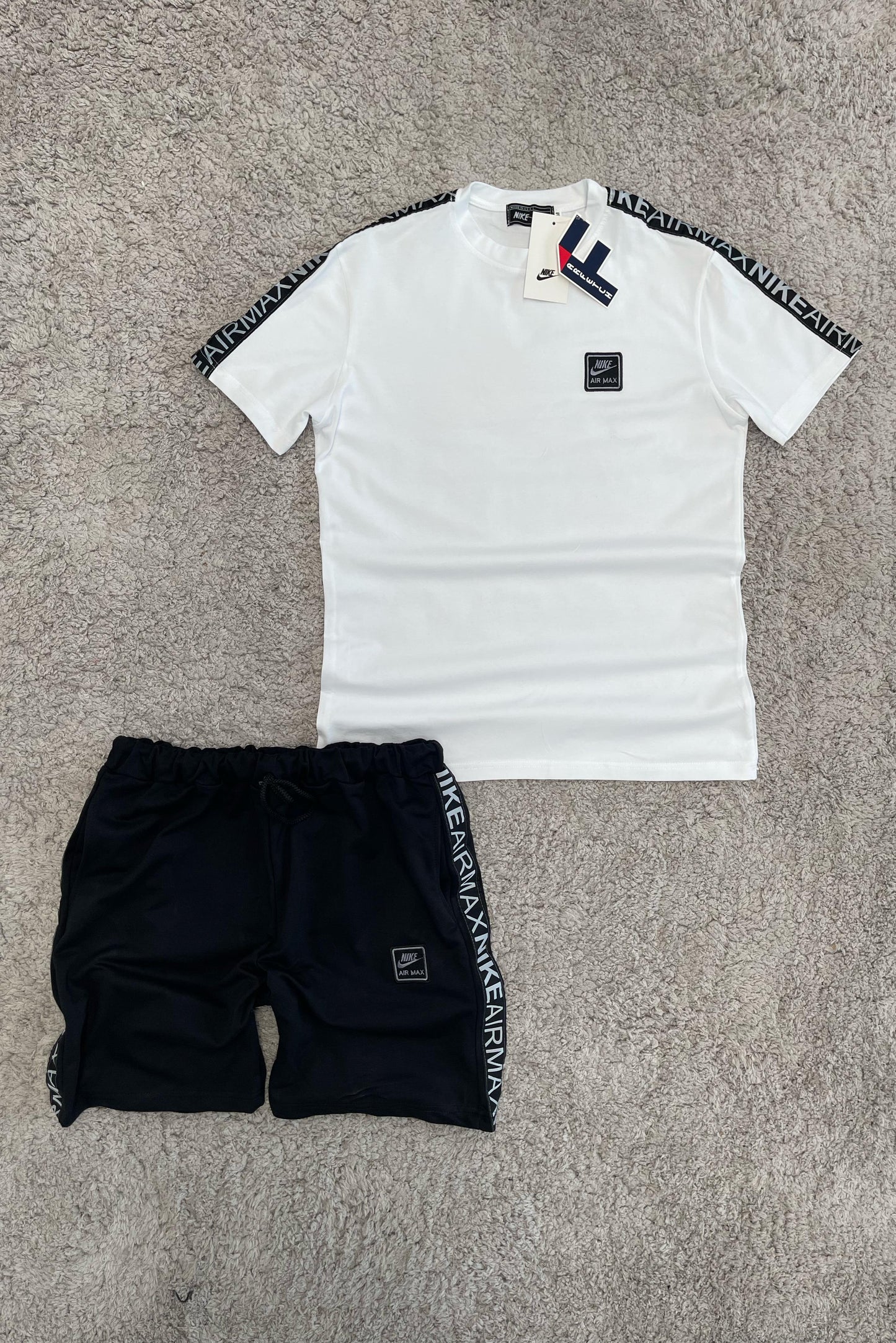 CONJUNTO Nike air max blanca logo gris