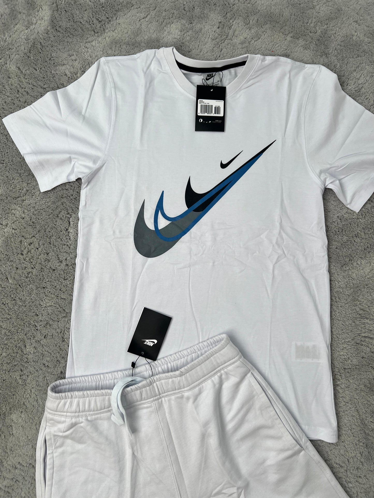 Conjunto corto blanco nike logo triple