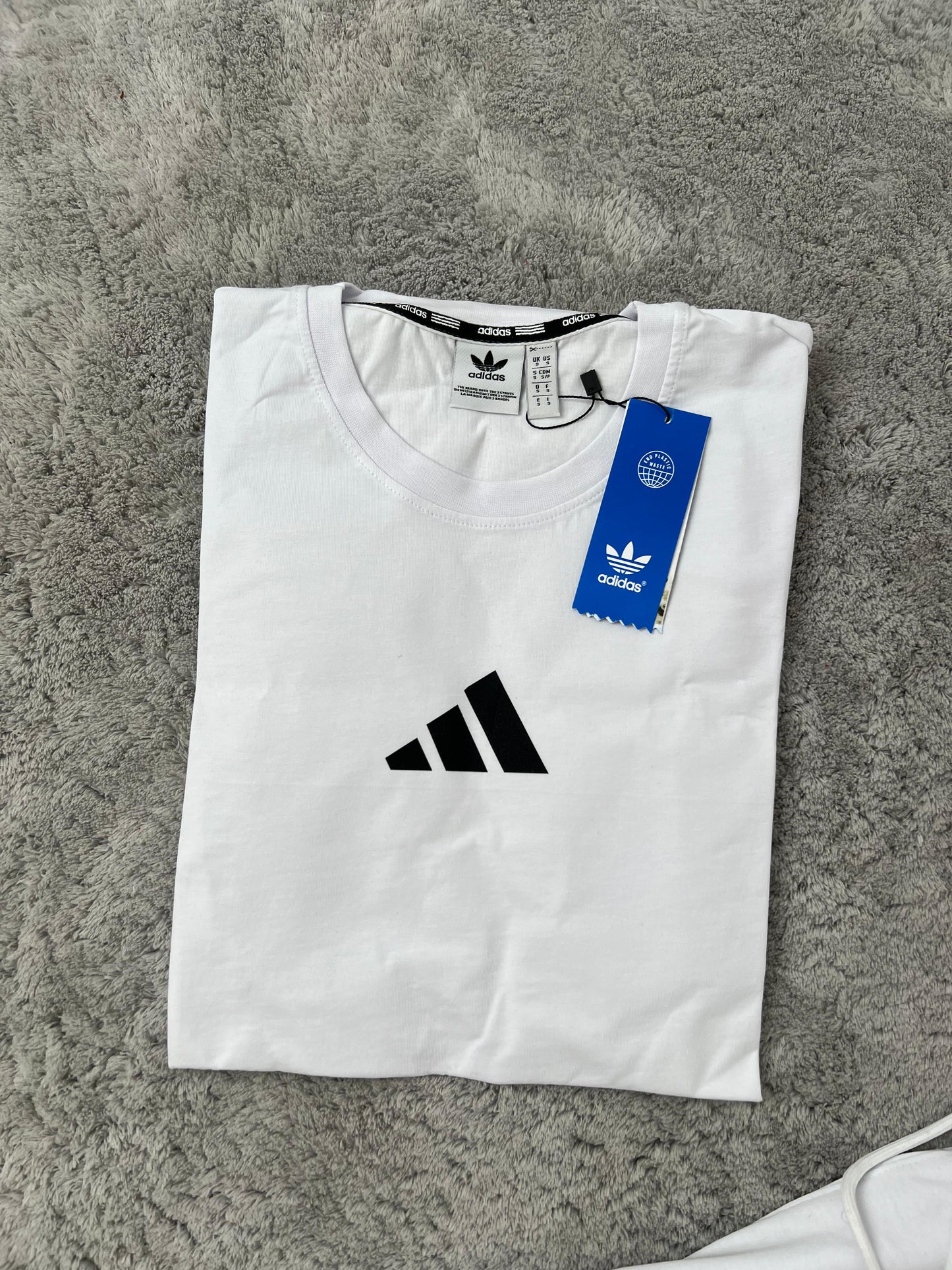 Conjunto corto Adidas blanco logo negro