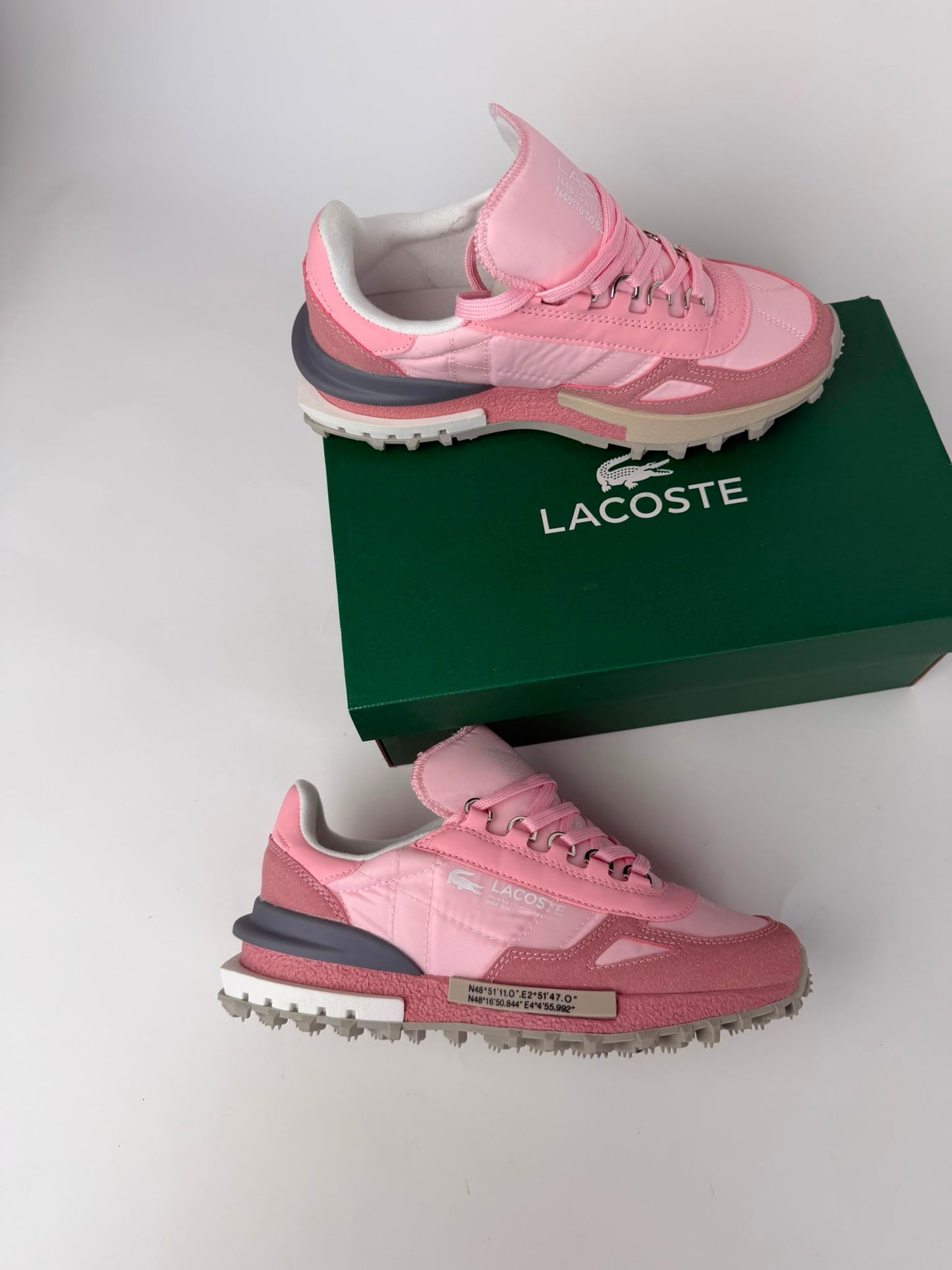 Zapatillas Lacoste Elite Active rosa detalles grises