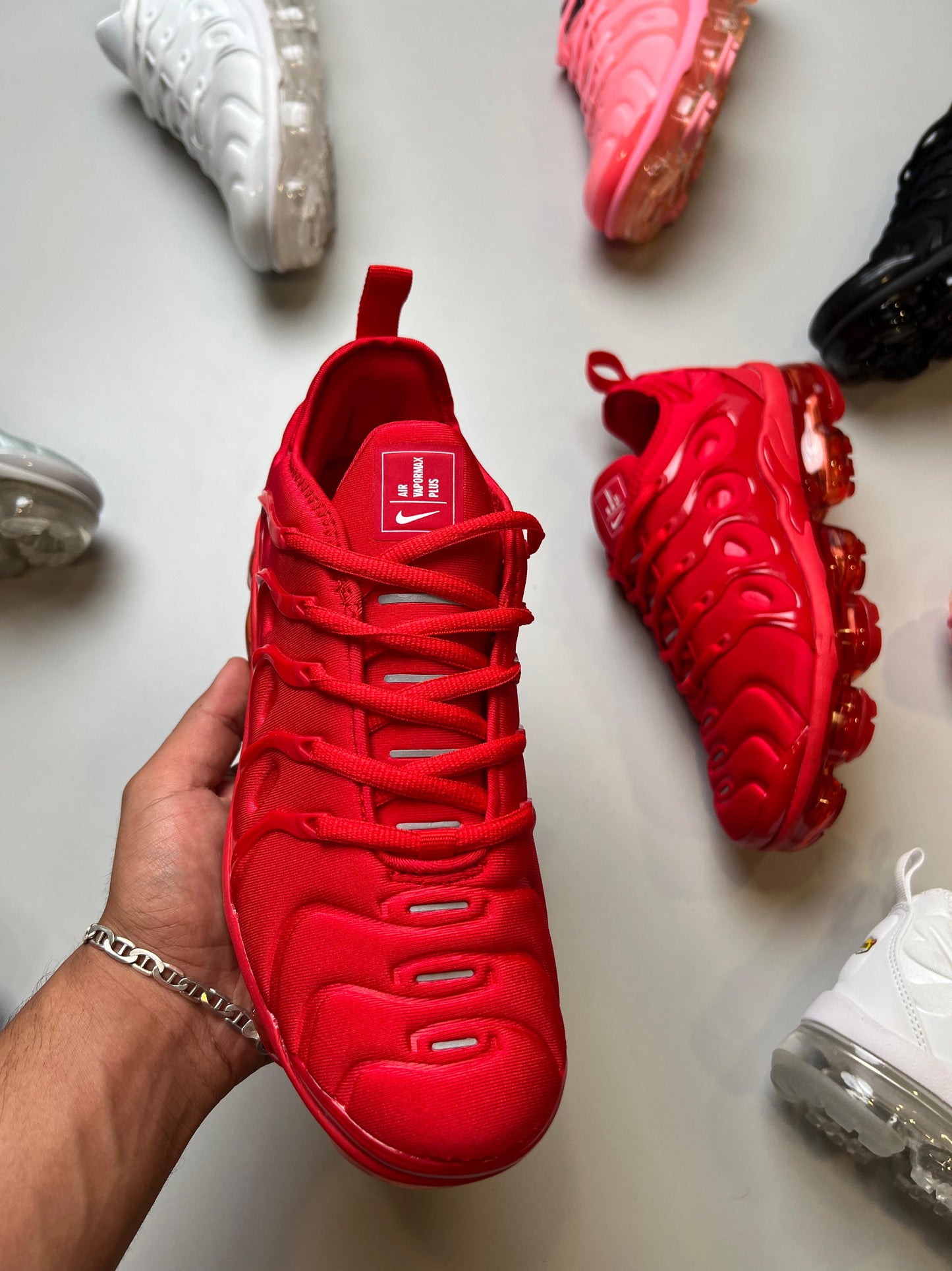 Vapormax rojas