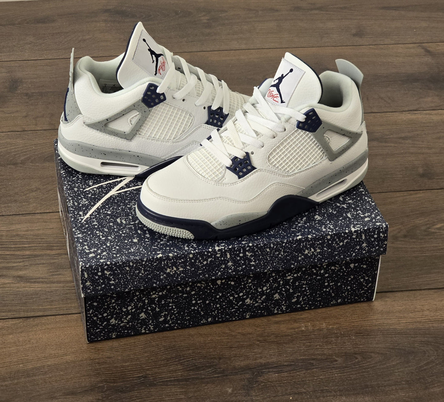 Jordan 4 Retro Midnight blue