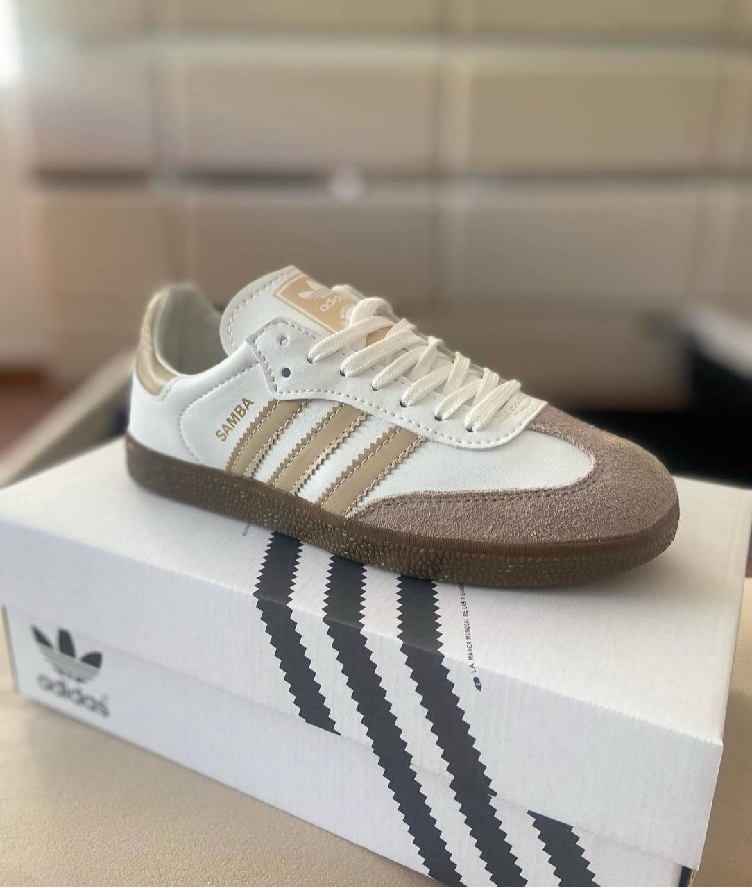 ADIDAS SAMBA BLANCA LOGO BEIGE