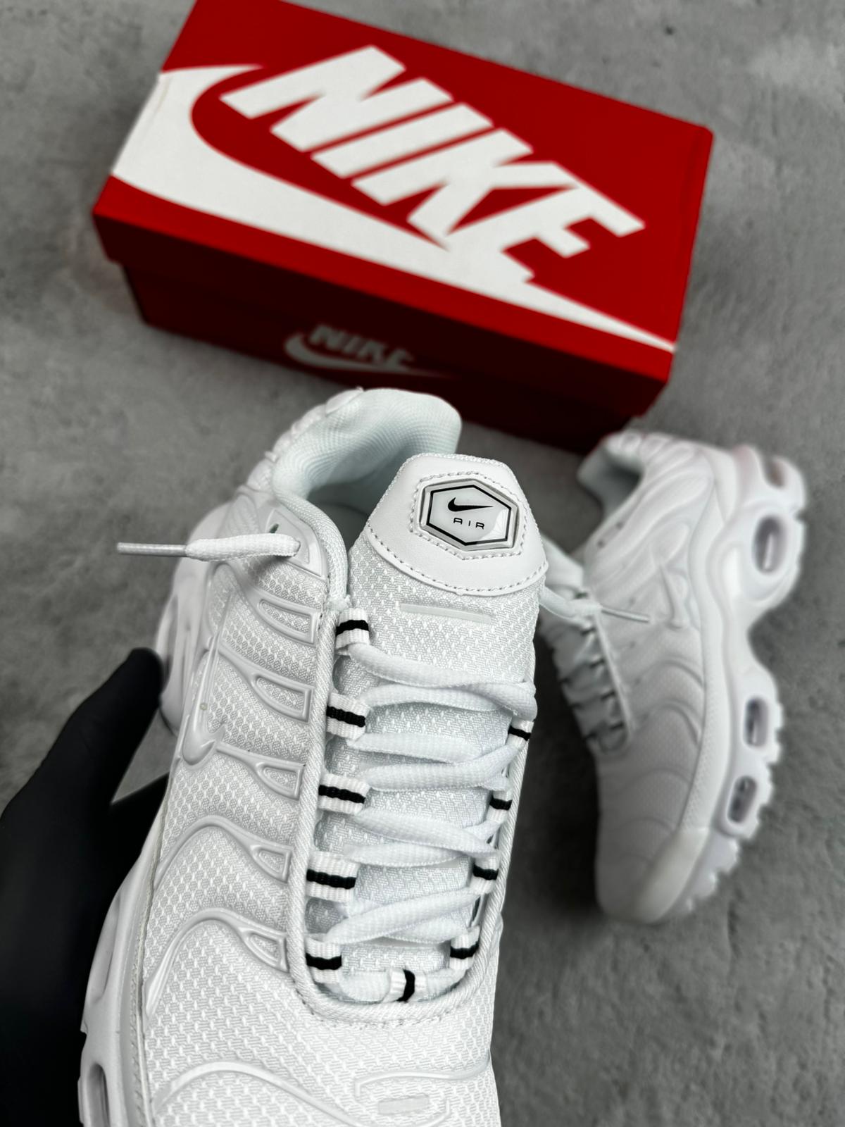 Nike tn blanca