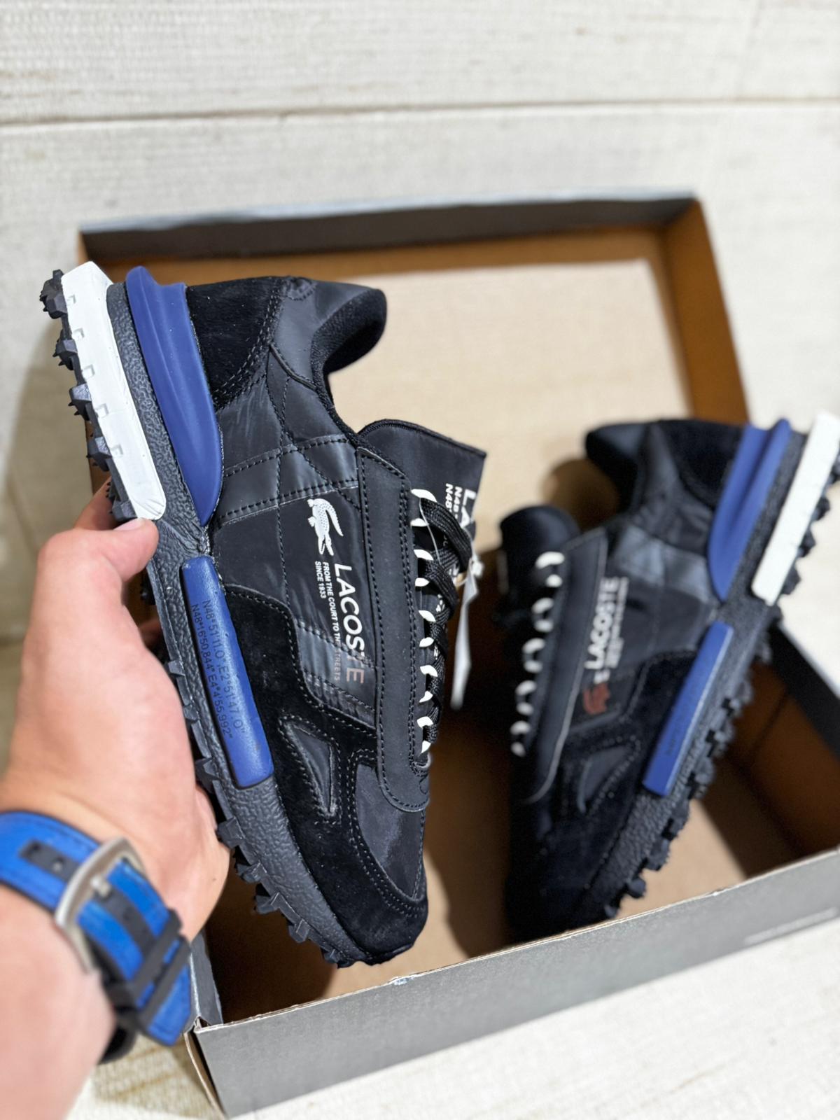 Zapatillas Lacoste Active negras y azules logo blanco