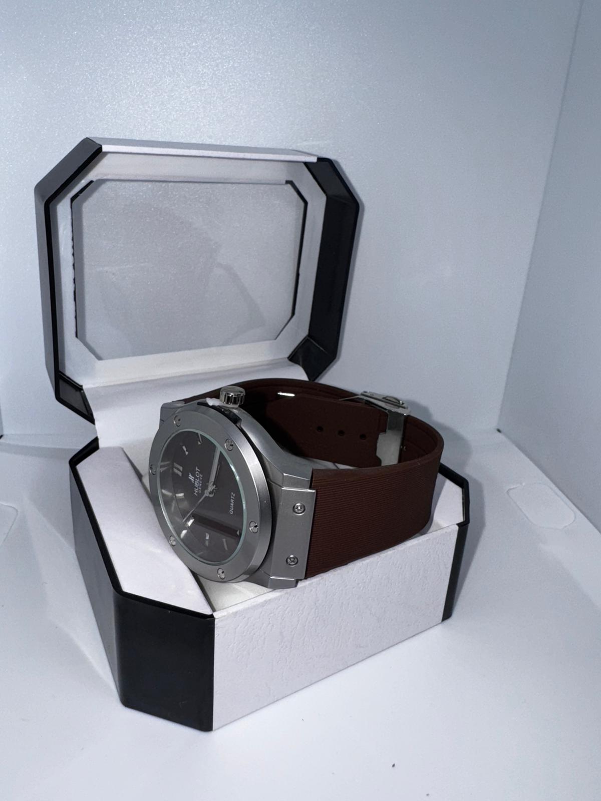 RELOJ HUBLOT MARRON Y GRIS