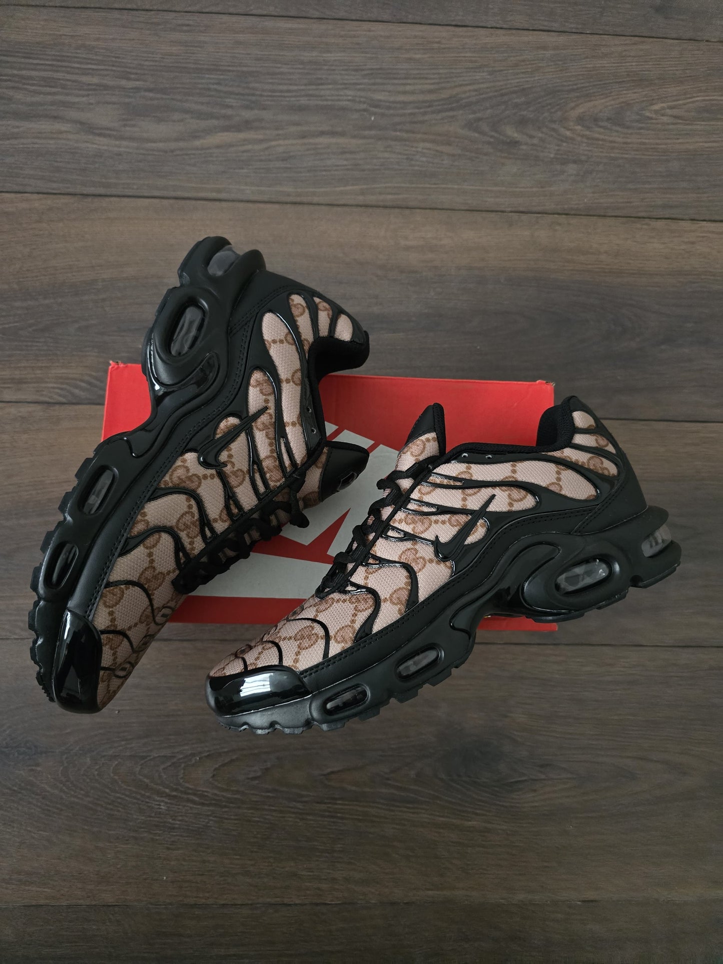 Tn gucci