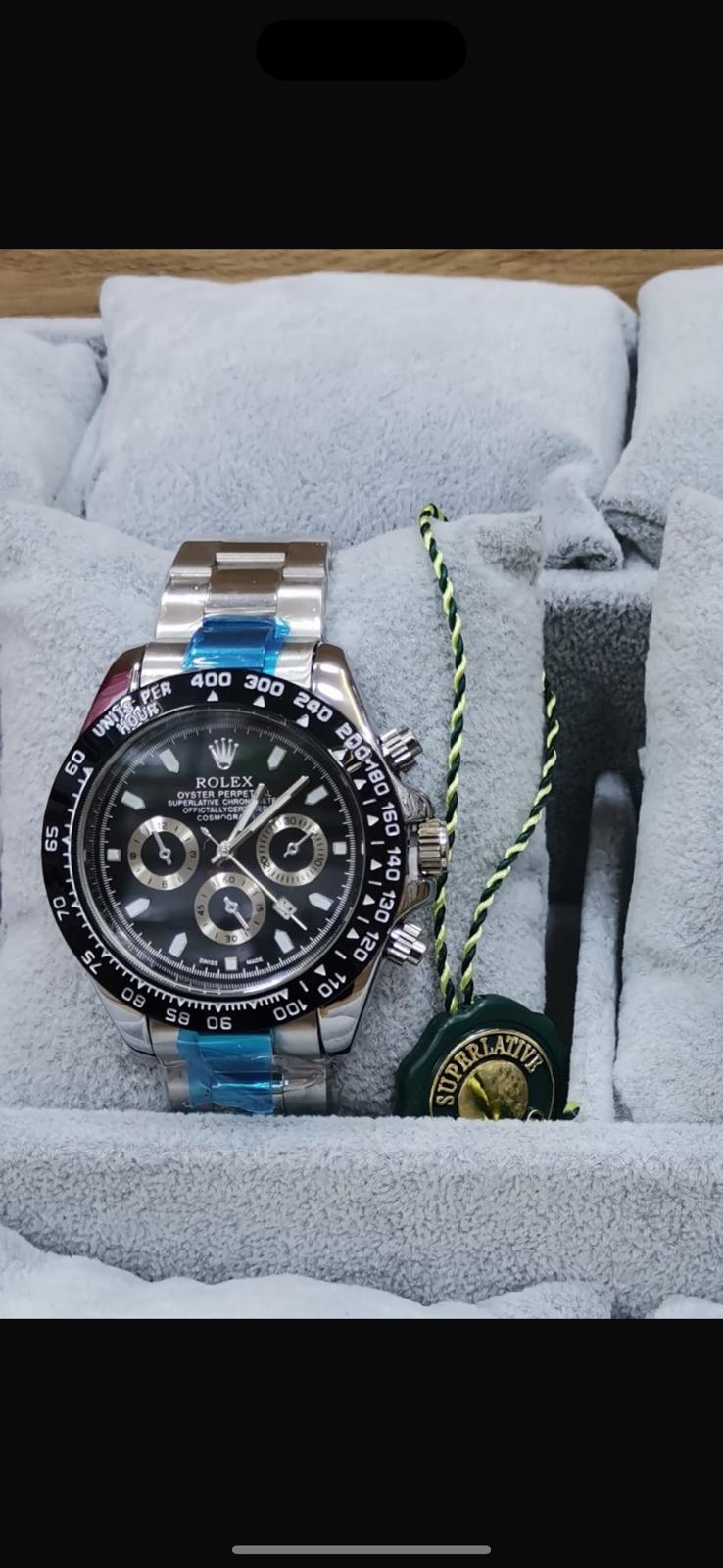 RELOJ ROLEX Plateados y negros