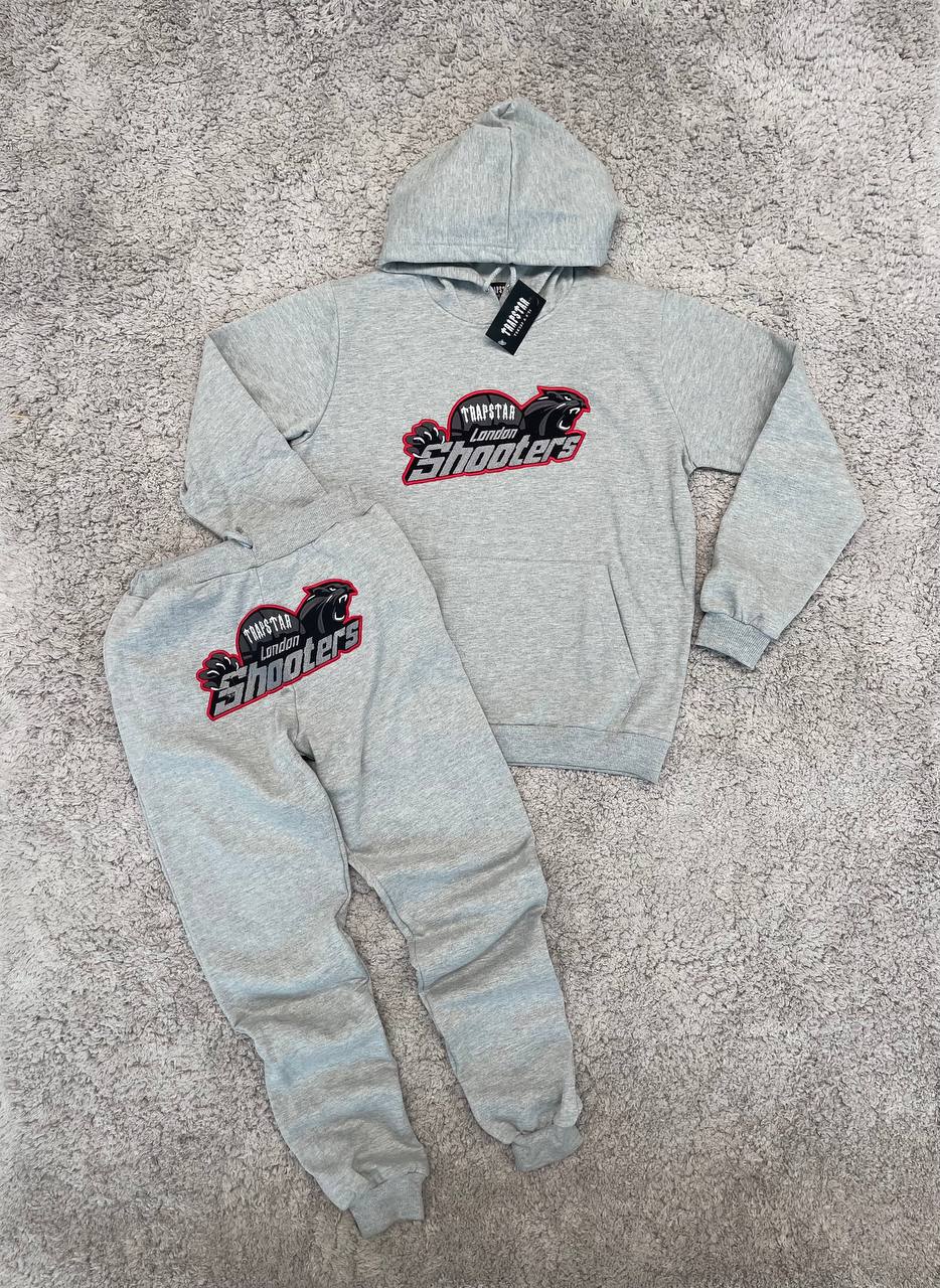CHANDAL TRAPSTAR SHOOTERS GRIS LOGO GRIS OSCURO DETALLES ROJOS
