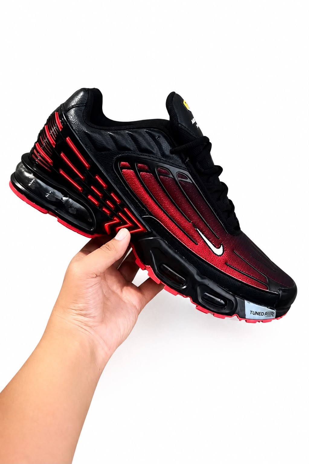 TN Tunned negras y rojas logo blanco