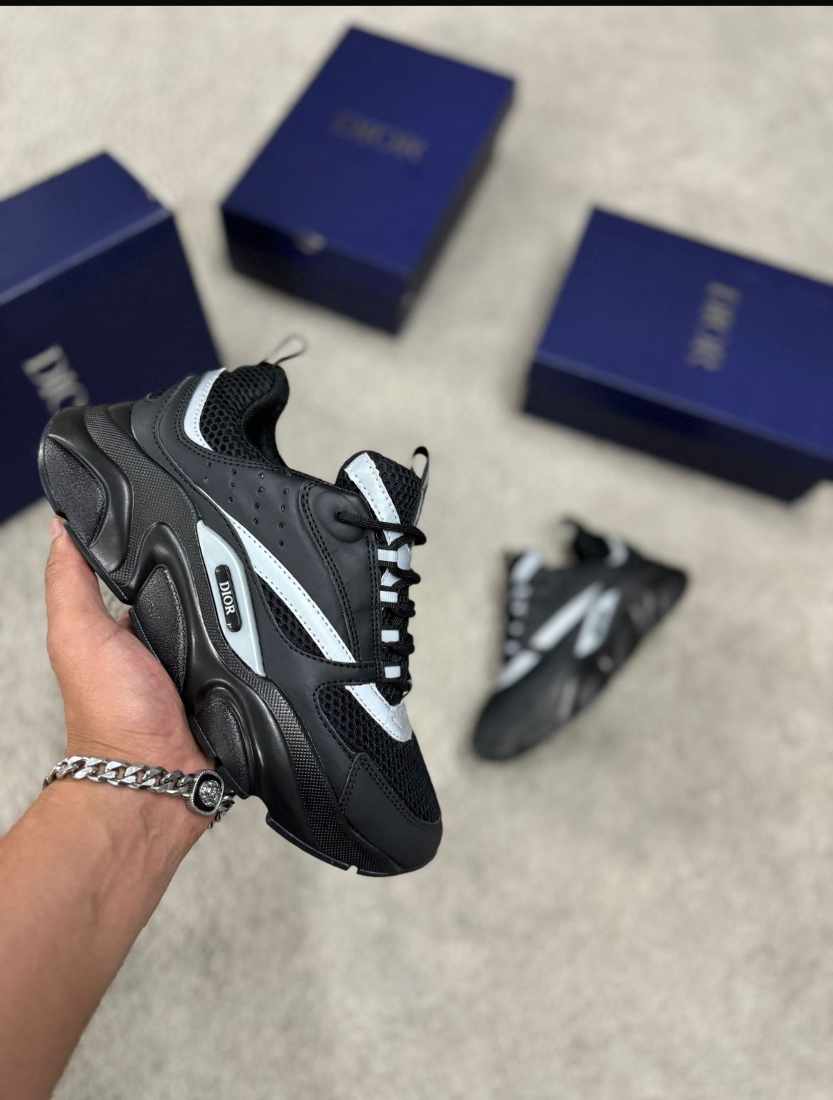 DIOR B22 negro
