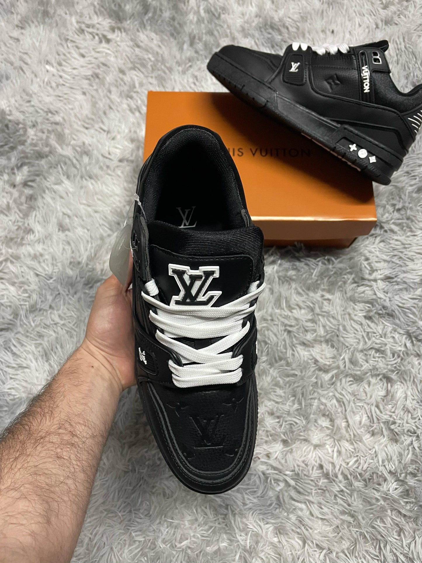 LV Trainer negras