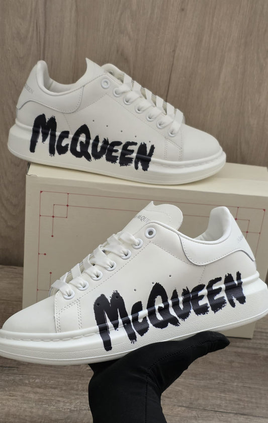 Alexander mcqueen blanca letras laterales