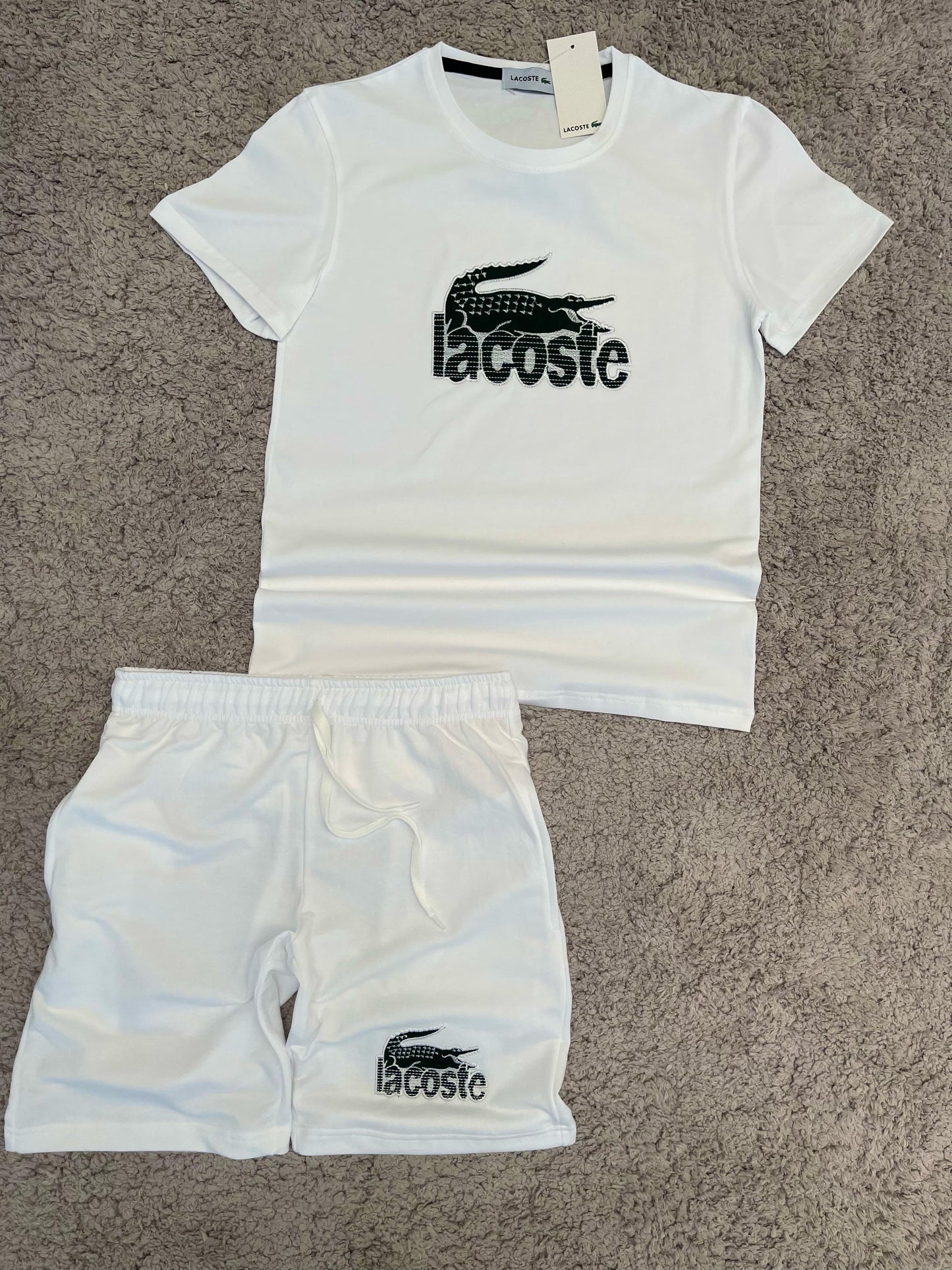 CONJUNTO LACOSTE blanco logo negro