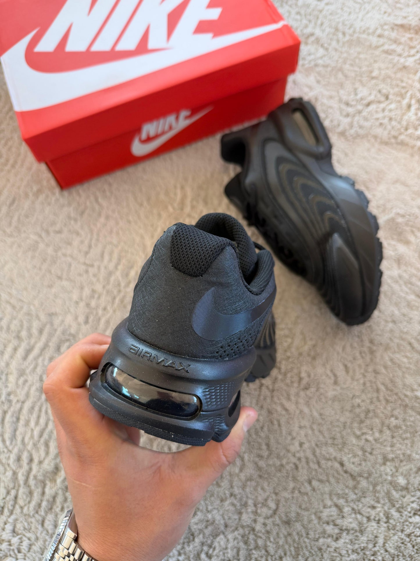 Nike air max fire negras