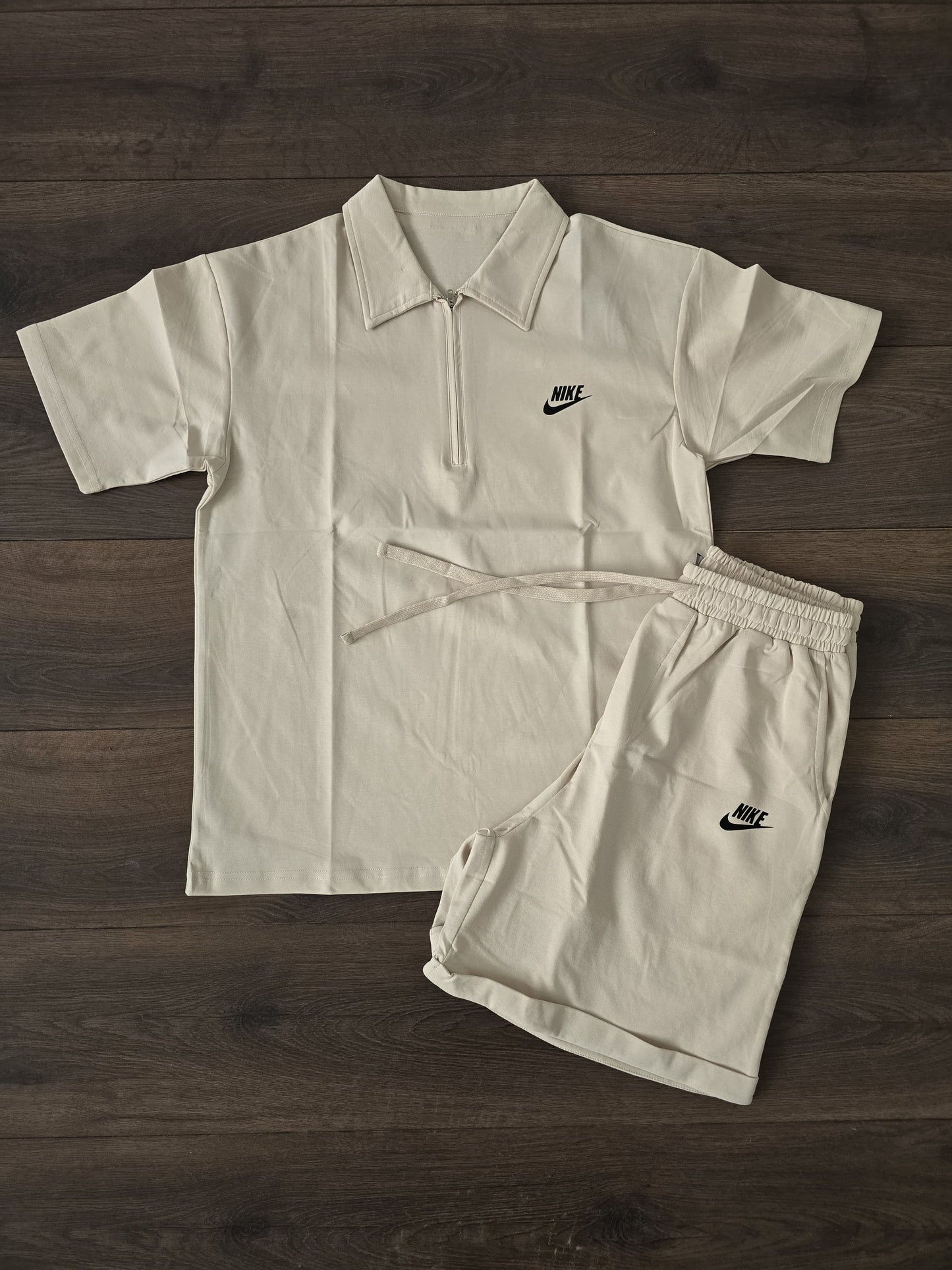 Conjunto nike polo beige new