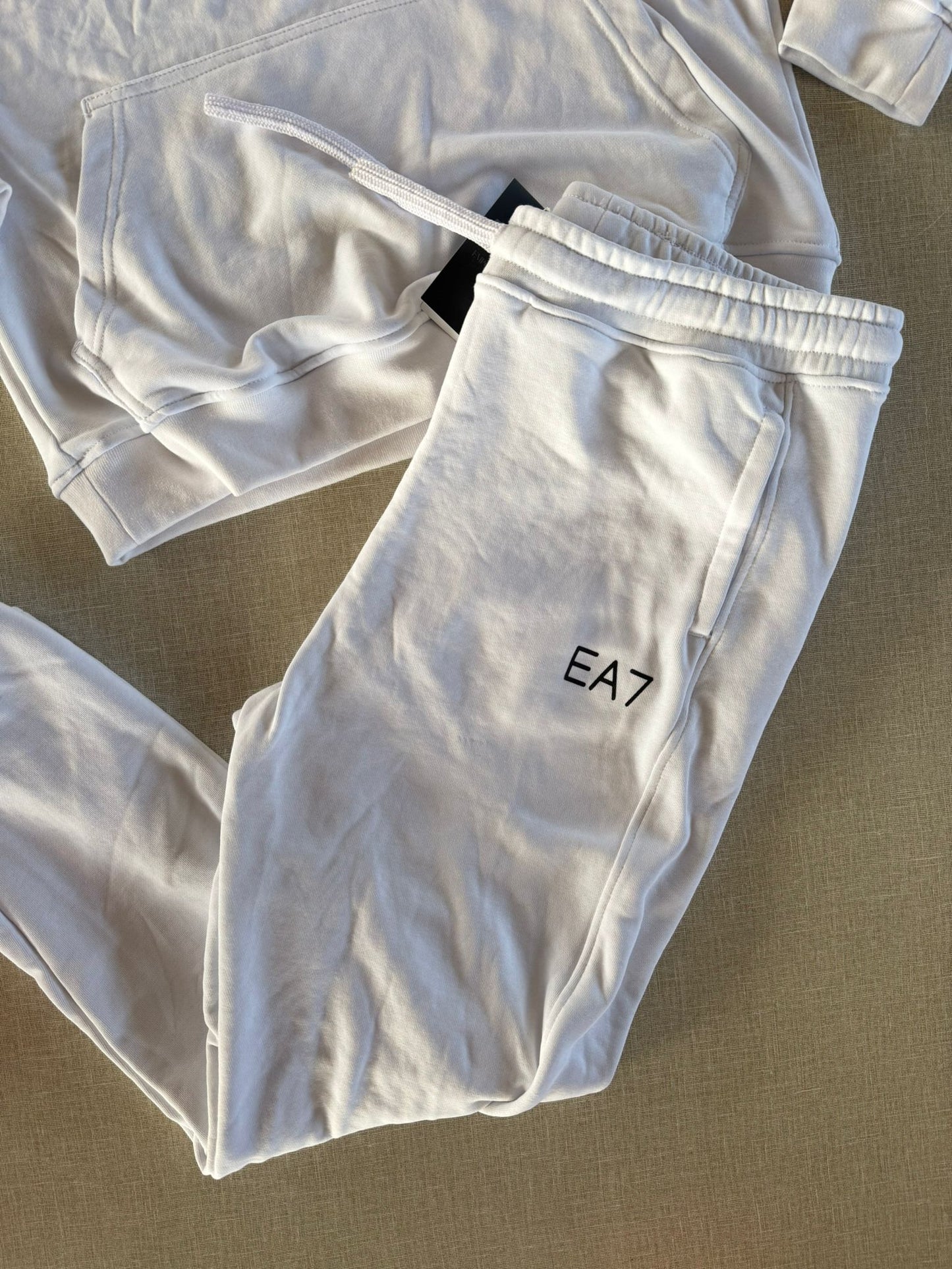 Chandal armani blanco logo negro