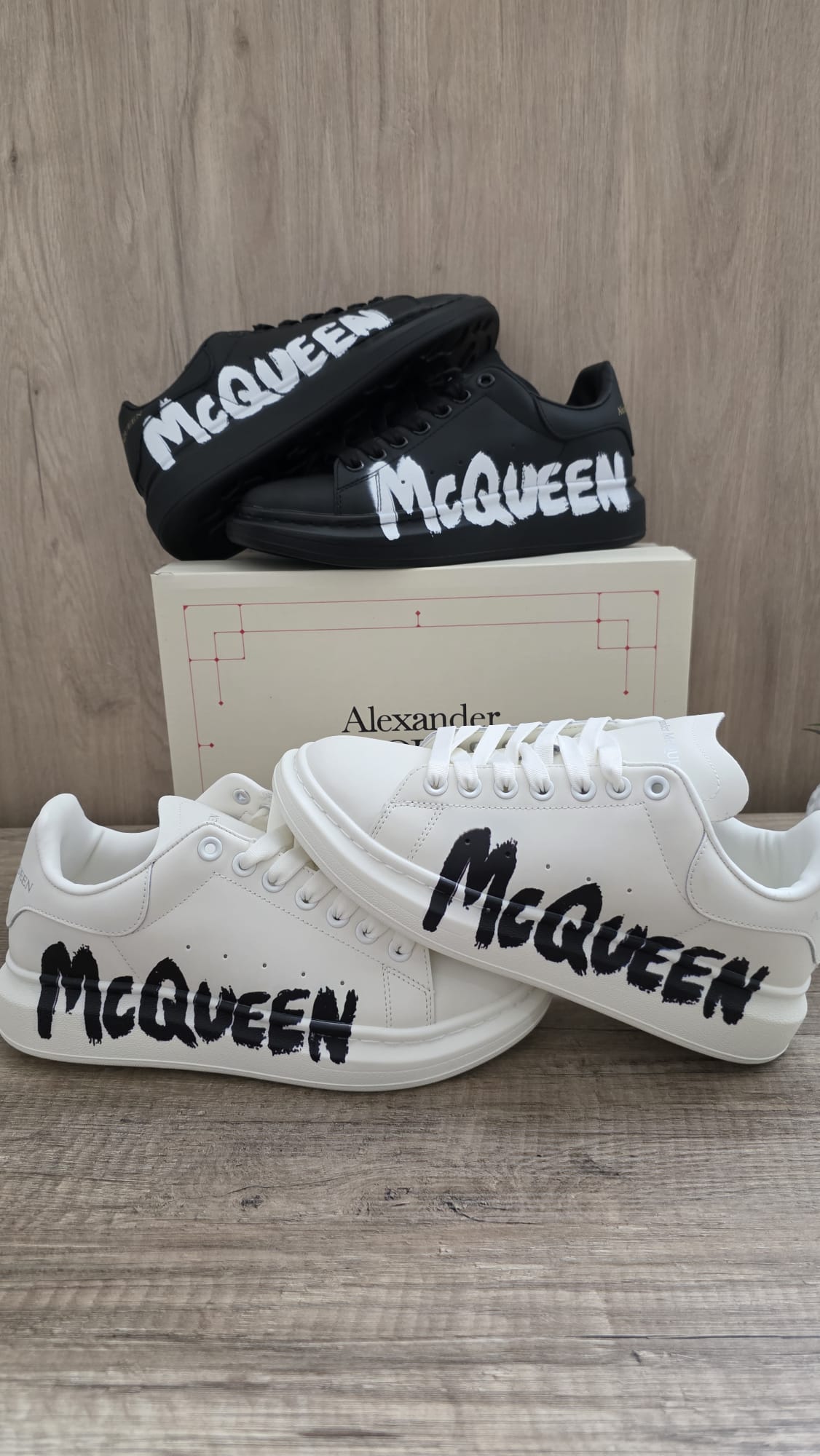 Alexander mcqueen blanca letras laterales